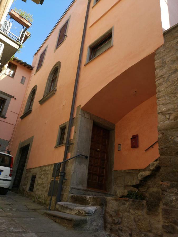 Domus Del Teatro Apartment Viterbo Exterior photo